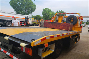 建湖附近拖车电话号码服务